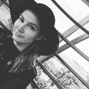 Meet your Posher, Jennifer